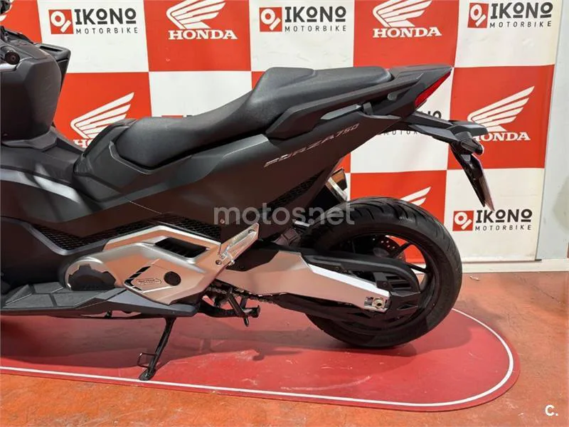Honda Forza 750 – Vista 4