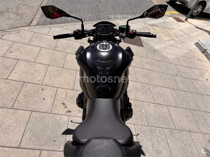 Kawasaki Z900 – Vista 12