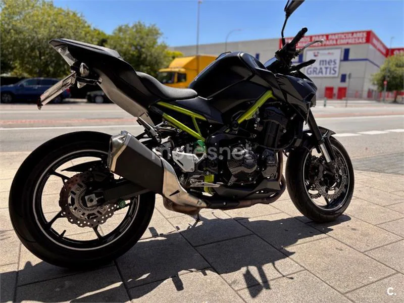 Kawasaki Z900 – Vista 10