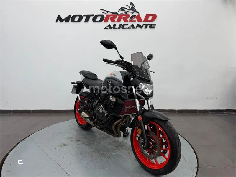 Yamaha MT-07 – Vista 17