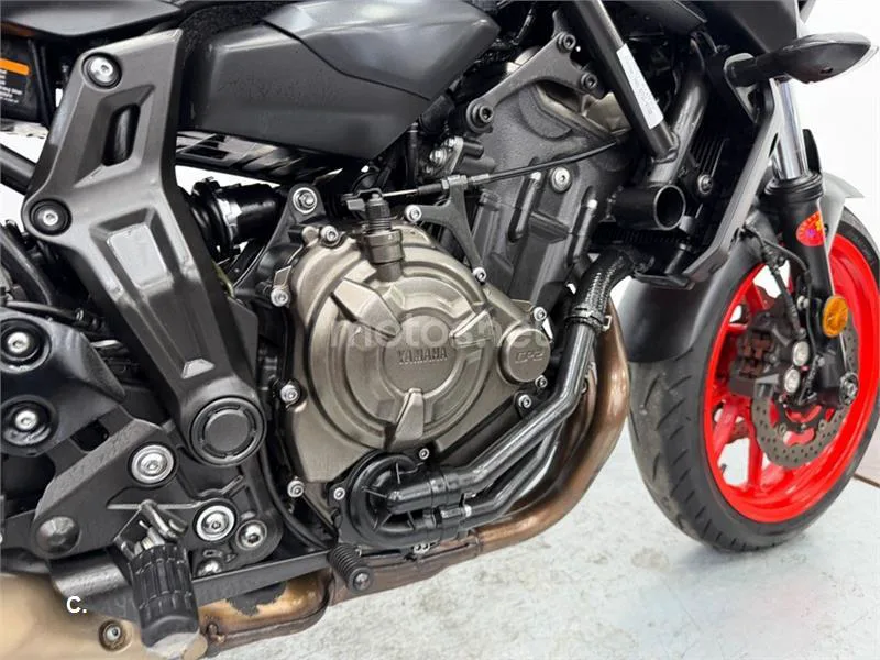 Yamaha MT-07 – Vista 7