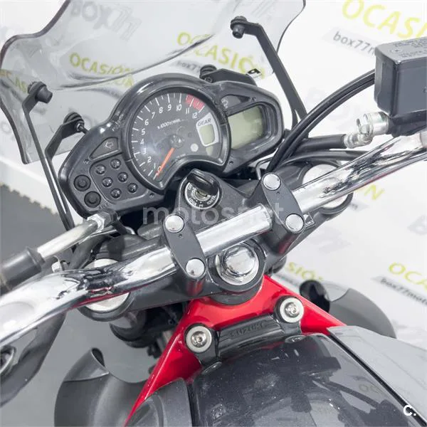 Suzuki SFV 650 Gladius – Vista 11