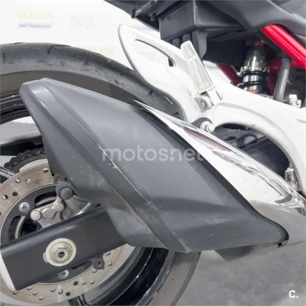 Suzuki SFV 650 Gladius – Vista 15