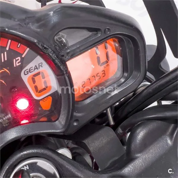 Suzuki SFV 650 Gladius – Vista 7