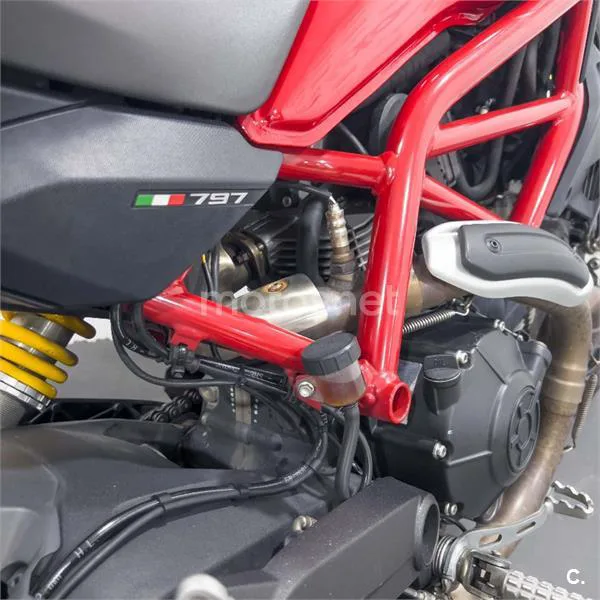 Ducati Monster 797 – Vista 15