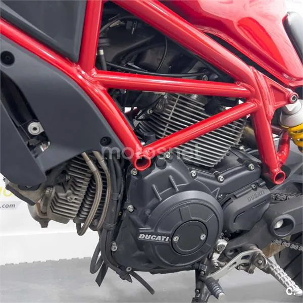 Ducati Monster 797 – Vista 23