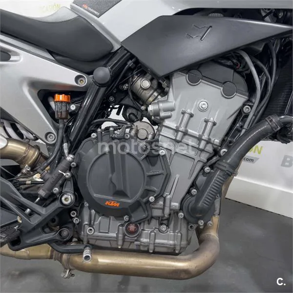 KTM 790 – Vista 15