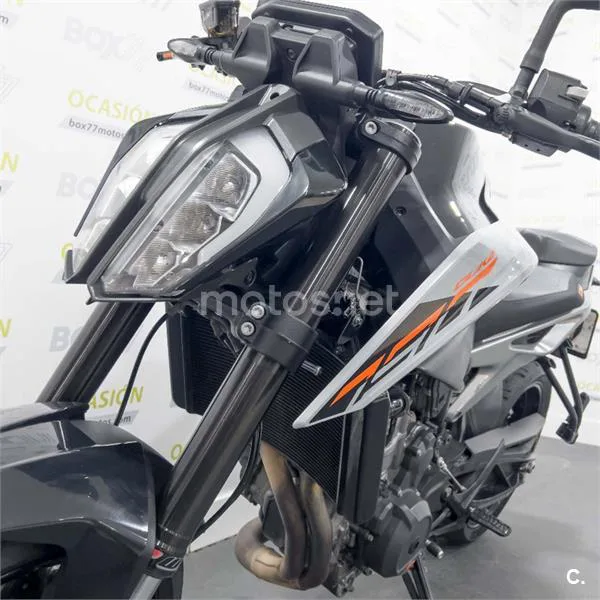 KTM 790 – Vista 23