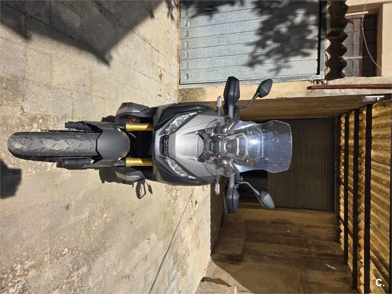 Honda X-ADV – Vista 7