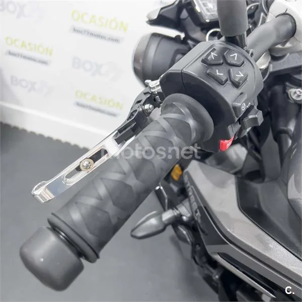 Triumph Street Triple 765 – Vista 11