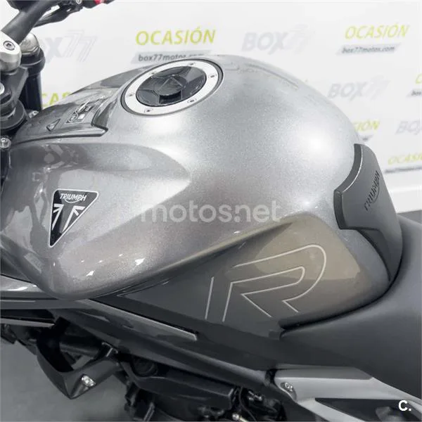 Triumph Street Triple 765 – Vista 13
