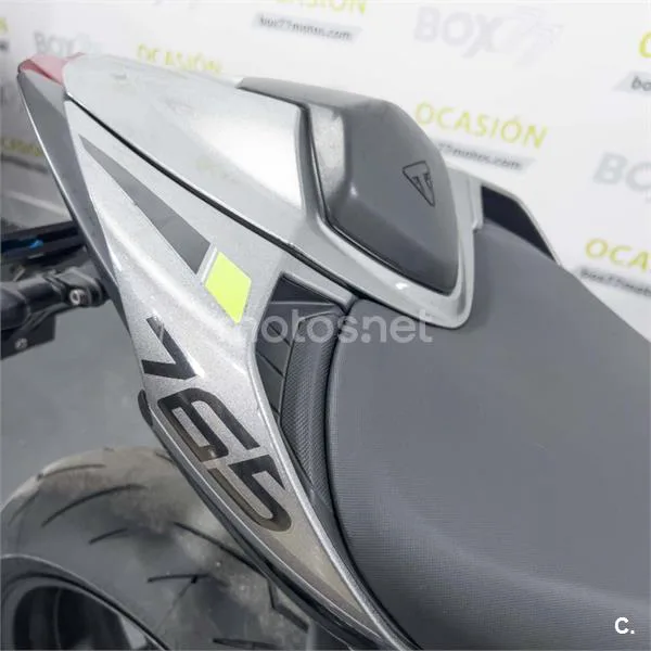 Triumph Street Triple 765 – Vista 24