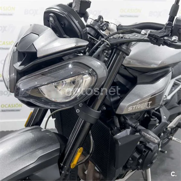 Triumph Street Triple 765 – Vista 27