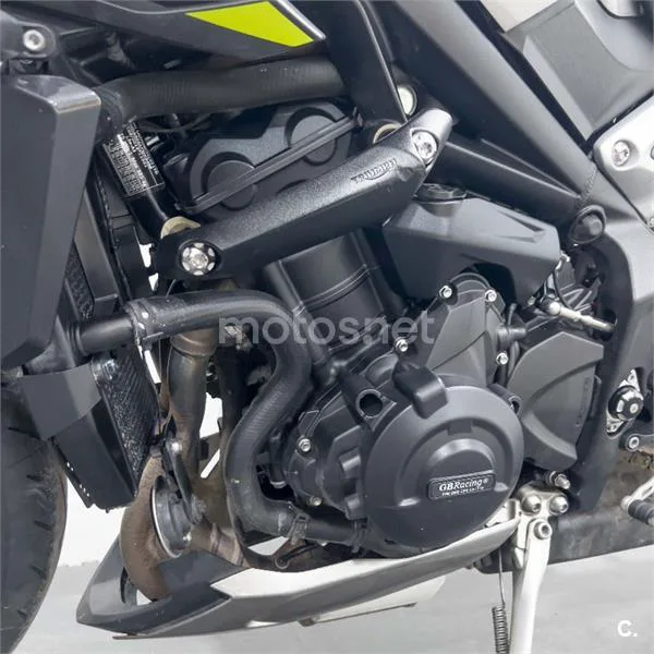 Triumph Street Triple 765 – Vista 28