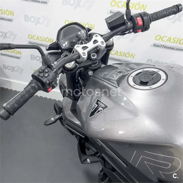 Triumph Street Triple 765 – Vista 10