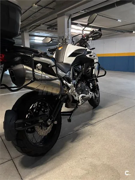 Benelli TRK 502 – Vista 2