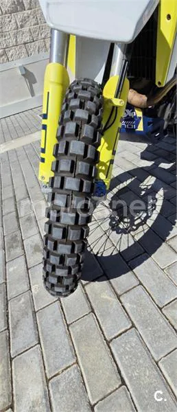 Husqvarna 701 Enduro – Vista 11