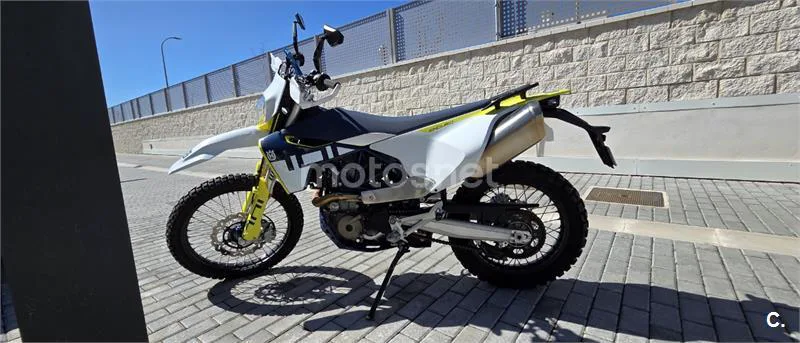 Husqvarna 701 Enduro – Vista 9