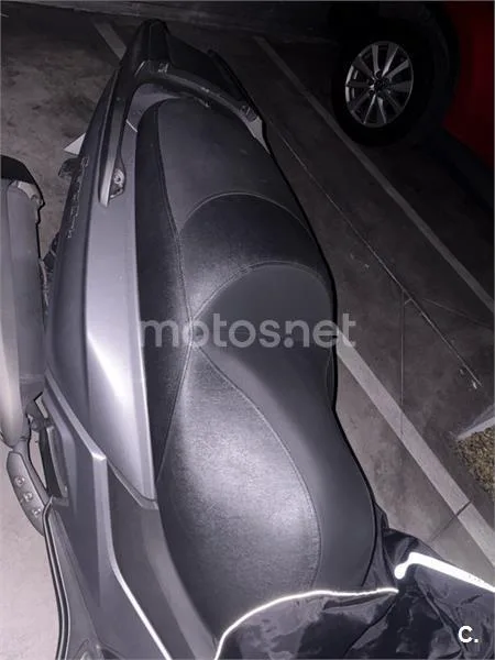 Kymco Grand Dink 300 – Vista 6