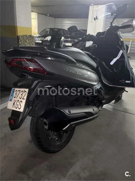 Kymco Grand Dink 300 – Vista 7