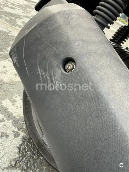 Yamaha XMAX 300 – Vista 11