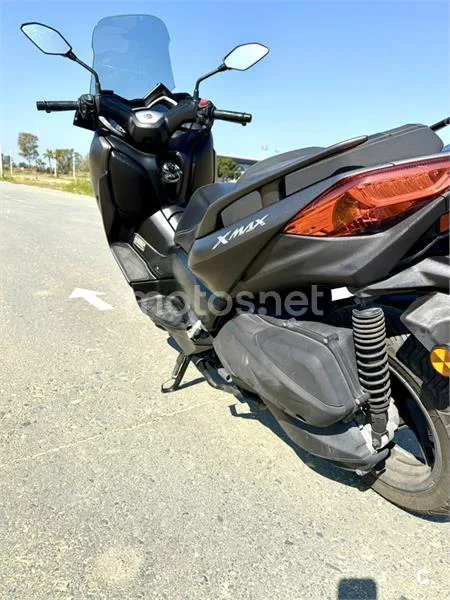 Yamaha XMAX 300 – Vista 6