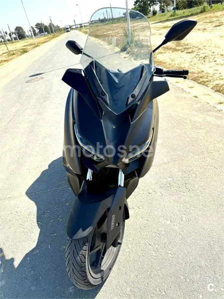 Yamaha XMAX 300 – Vista 9