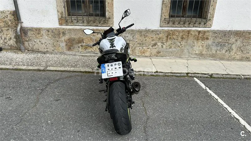 Kawasaki Z 900 – Vista 4