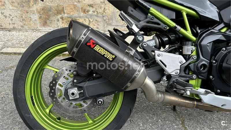 Kawasaki Z 900 – Vista 6