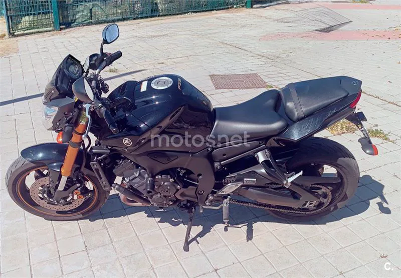 Yamaha FZ8 S – Vista 3