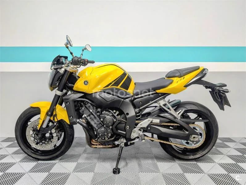 Yamaha FZ1 – Vista 5