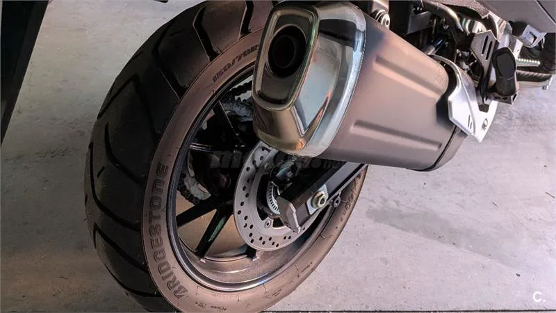 Suzuki V-Strom 650 – Vista 8