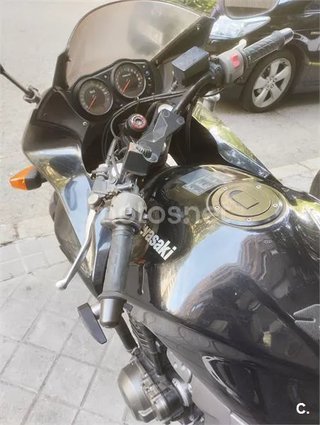 Kawasaki Z750 – Vista 3