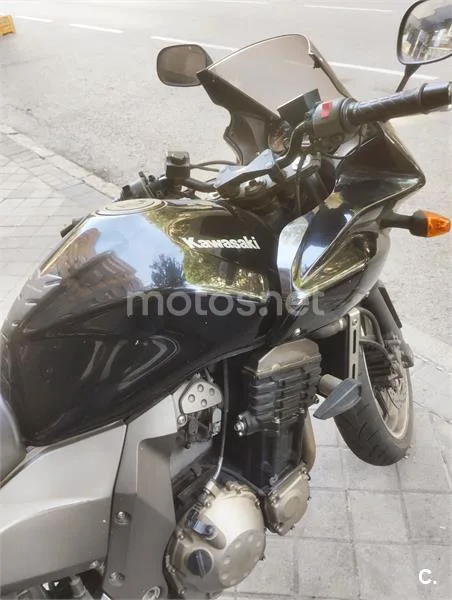 Kawasaki Z750 – Vista 4