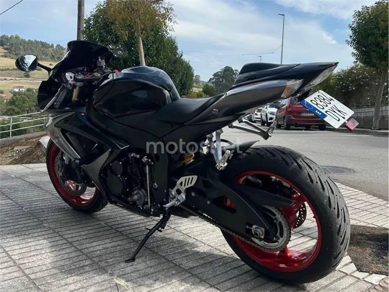 Suzuki GSX-R600 – Vista 3