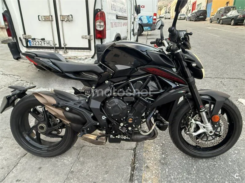 MV Agusta BRUTALE – Vista 3