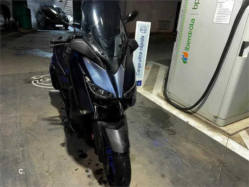 Yamaha XMAX 125 – Vista 7
