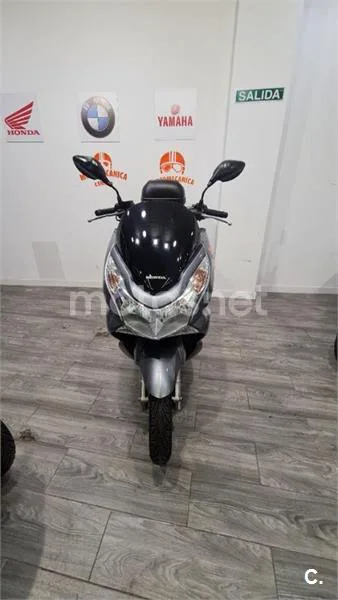 Honda PCX 125 – Vista 6