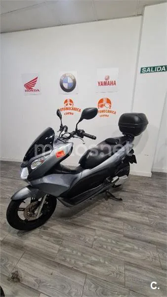 Honda PCX 125 – Vista 7