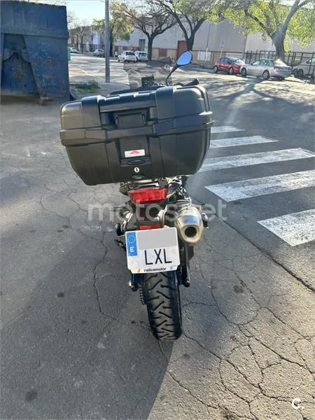 BMW F 750 – Vista 4