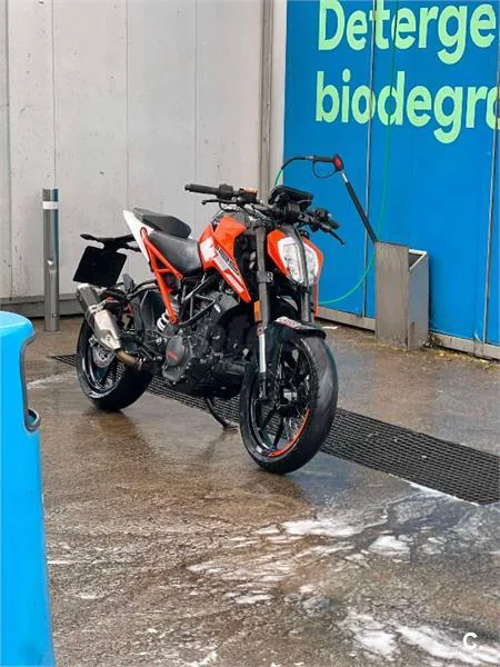 KTM 125 – Vista 2