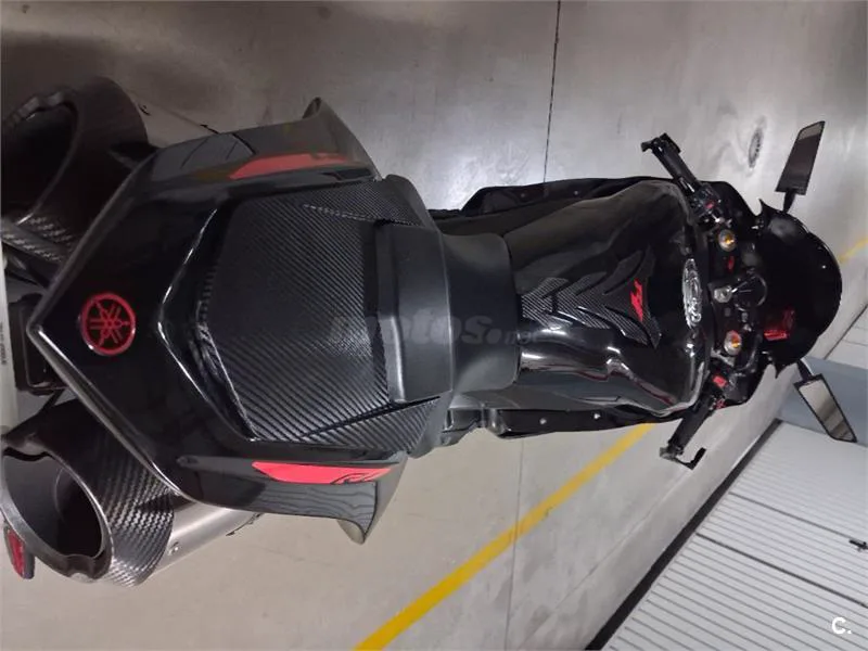 Yamaha R1 – Vista 4