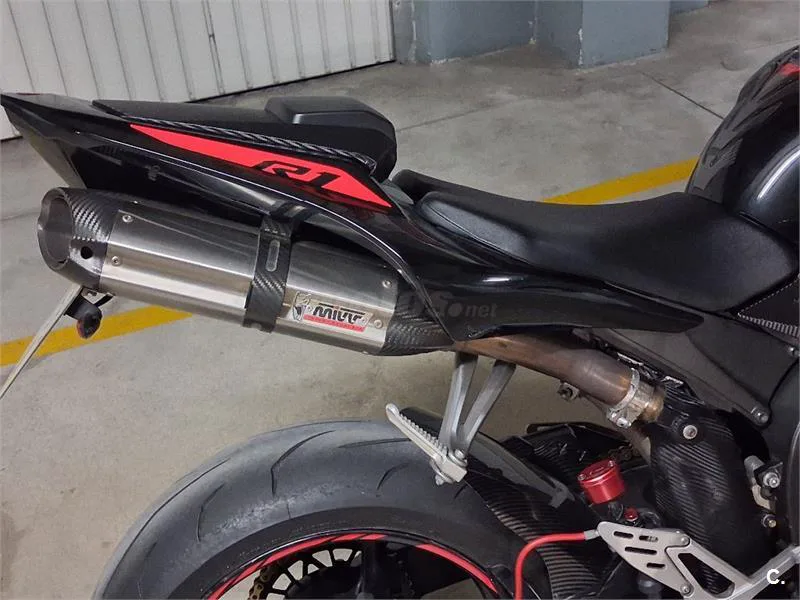 Yamaha R1 – Vista 9