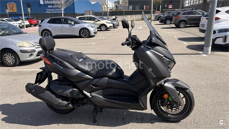 Yamaha XMAX 400 – Vista 9