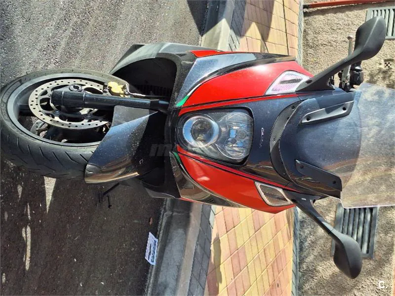 Gilera GP 800 – Vista 4