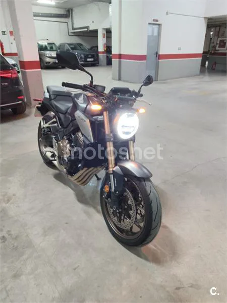 Honda CB 650 R – Vista 3