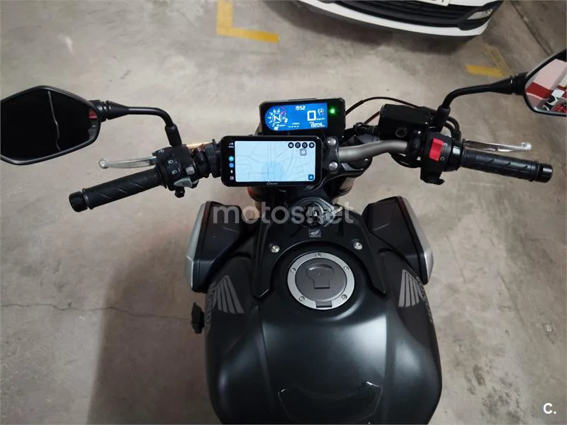 Honda CB 650 R – Vista 7