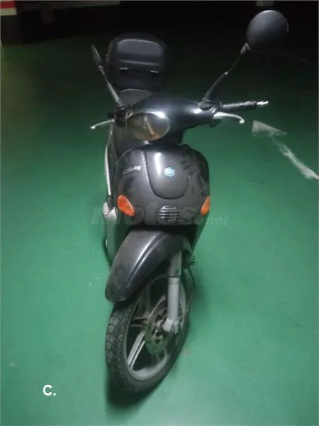 Piaggio LIBERTY 124 4T – Vista 2