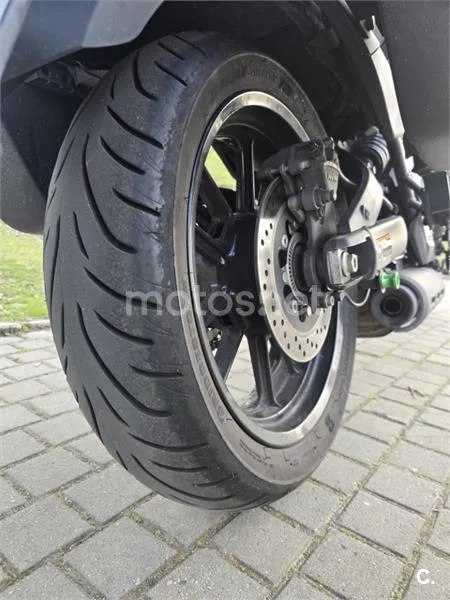 Kawasaki Vulcan S – Vista 9