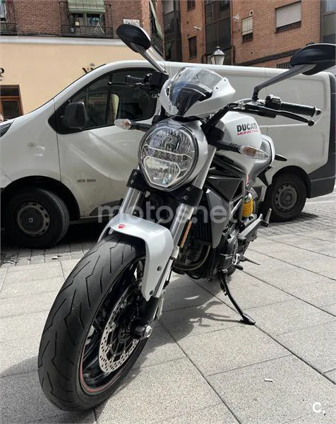 Ducati Monster 797 – Vista 5